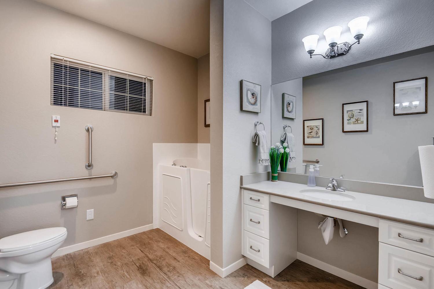 Rocky Mountain Assisted Living | Memory Care in Colorado | Lakewood Assisted Living | Wheat Ridge, Highlands Ranch, Centennial, Littleton/Lakewood, Thornton, Chestnut Hill assisted Living & Memory Care