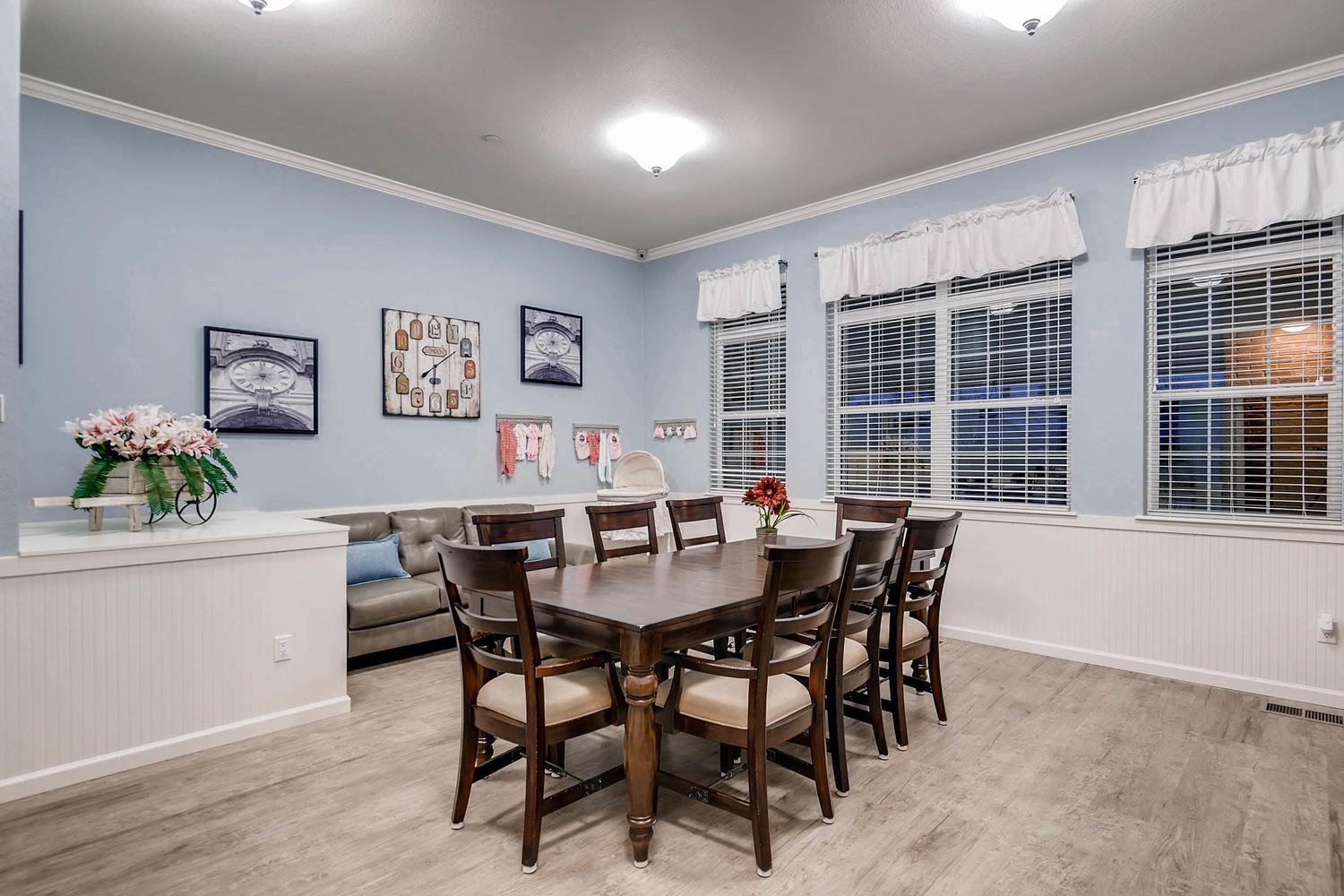 Rocky Mountain Assisted Living | Memory Care in Colorado | Lakewood Assisted Living | Wheat Ridge, Highlands Ranch, Centennial, Littleton/Lakewood, Thornton, Chestnut Hill assisted Living & Memory Care