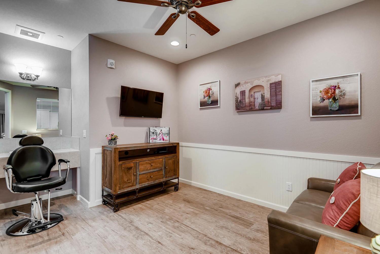 Rocky Mountain Assisted Living | Memory Care in Colorado | Lakewood Assisted Living | Wheat Ridge, Highlands Ranch, Centennial, Littleton/Lakewood, Thornton, Chestnut Hill assisted Living & Memory Care