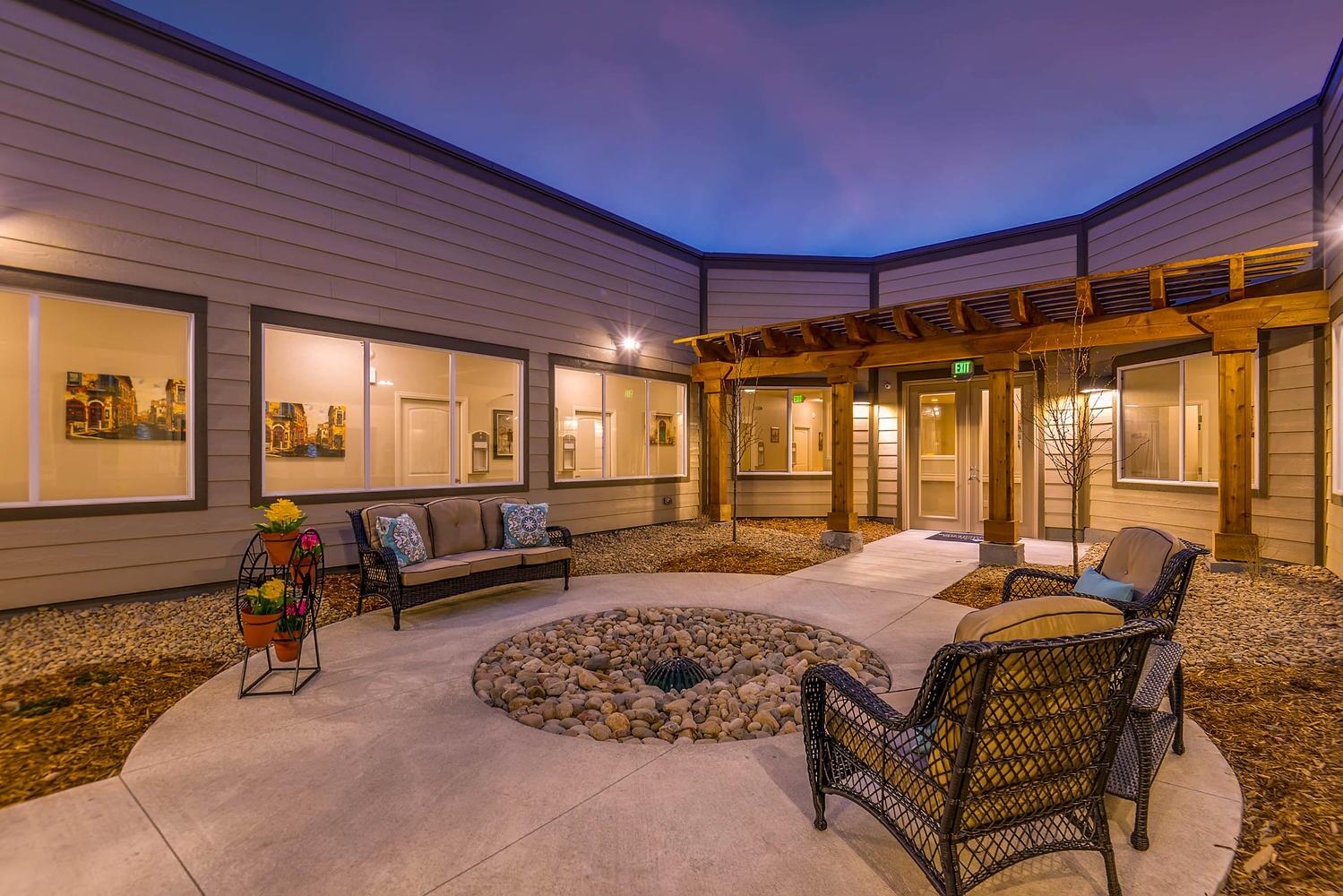 Rocky Mountain Assisted Living | Memory Care in Colorado | Lakewood Assisted Living | Wheat Ridge, Highlands Ranch, Centennial, Littleton/Lakewood, Thornton, Chestnut Hill assisted Living & Memory Care