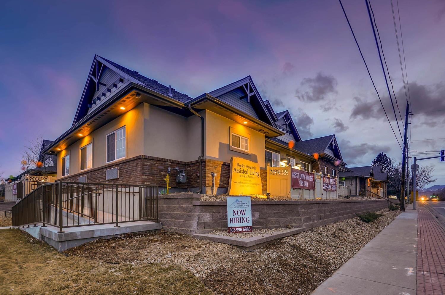 Rocky Mountain Assisted Living | Memory Care in Colorado | Lakewood Assisted Living | Wheat Ridge, Highlands Ranch, Centennial, Littleton/Lakewood, Thornton, Chestnut Hill assisted Living & Memory Care