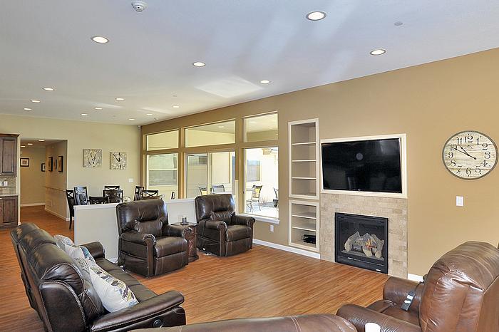 Rocky Mountain Assisted Living | Memory Care in Colorado | Lakewood Assisted Living | Wheat Ridge, Highlands Ranch, Centennial, Littleton/Lakewood, Thornton, Chestnut Hill assisted Living & Memory Care