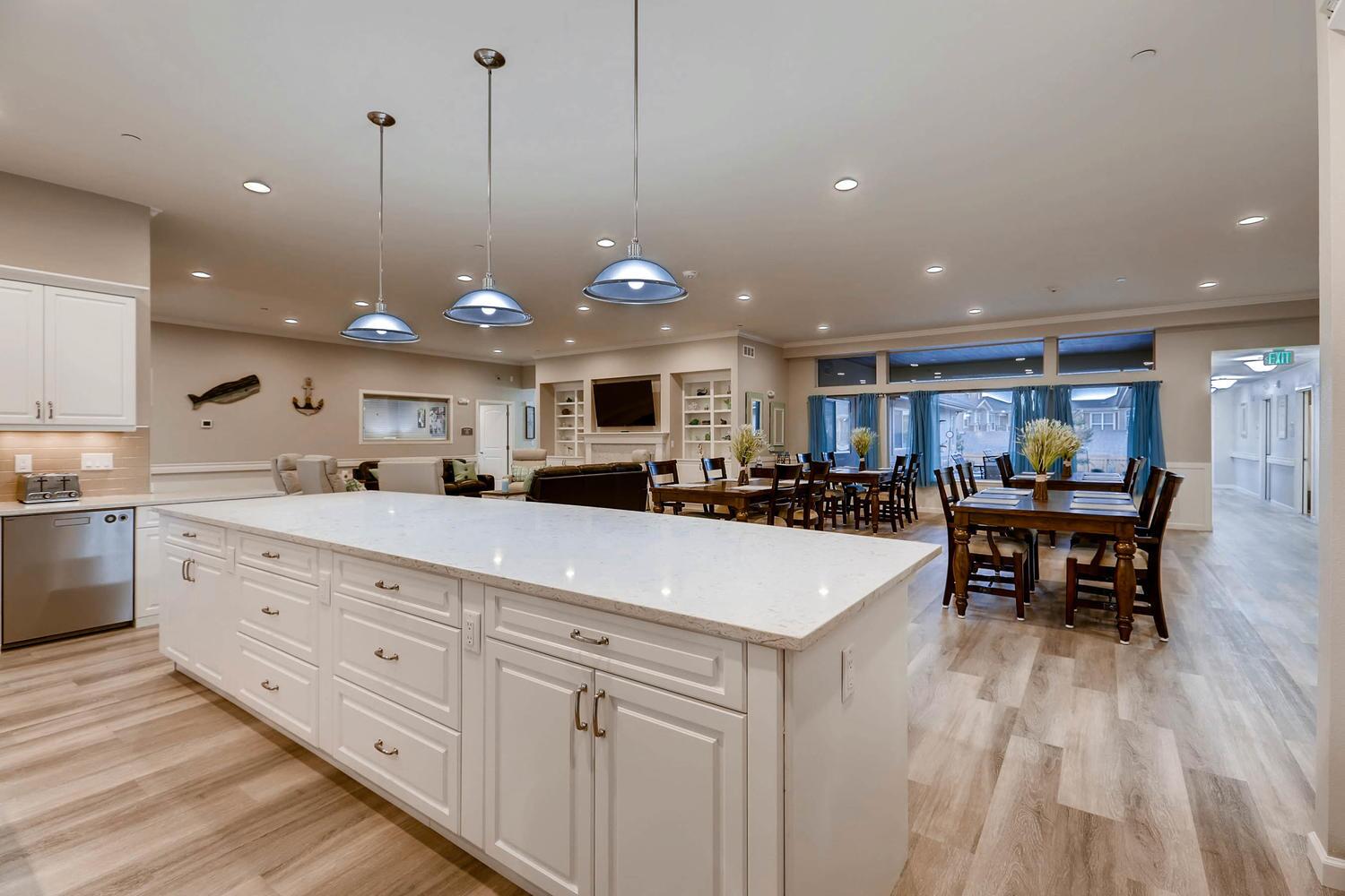 Rocky Mountain Assisted Living | Memory Care in Colorado | Lakewood Assisted Living | Wheat Ridge, Highlands Ranch, Centennial, Littleton/Lakewood, Thornton, Chestnut Hill assisted Living & Memory Care