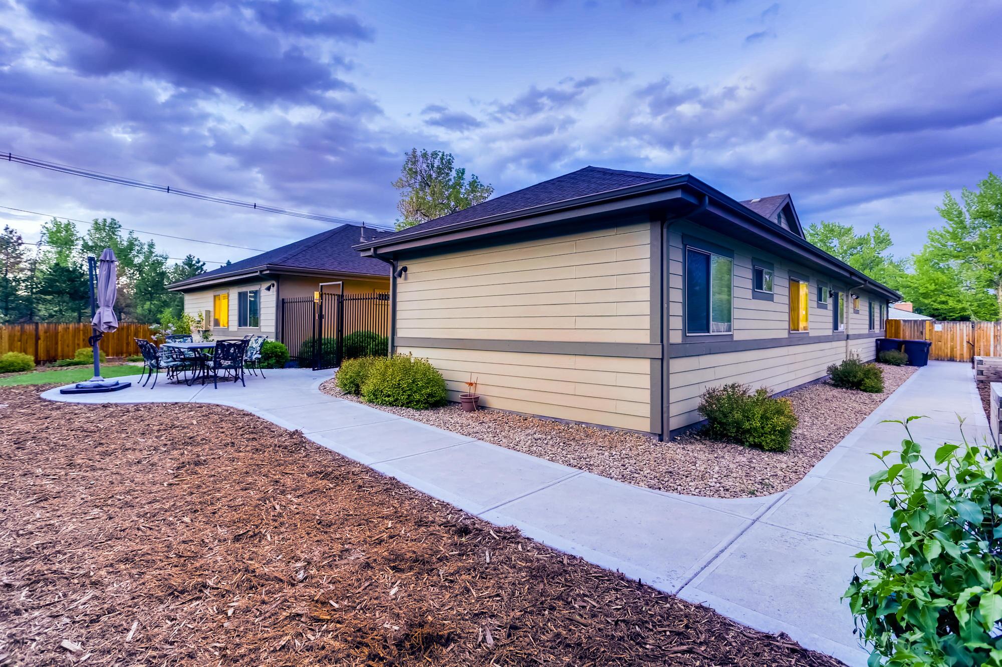 Rocky Mountain Assisted Living | Memory Care in Colorado | Lakewood Assisted Living | Wheat Ridge, Highlands Ranch, Centennial, Littleton/Lakewood, Thornton, Chestnut Hill assisted Living & Memory Care