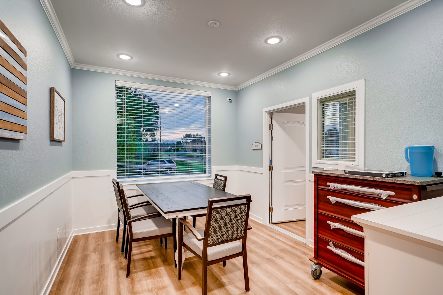 990 Saulsbury Street Lakewood CO Web Quality 005 06 Dining Room