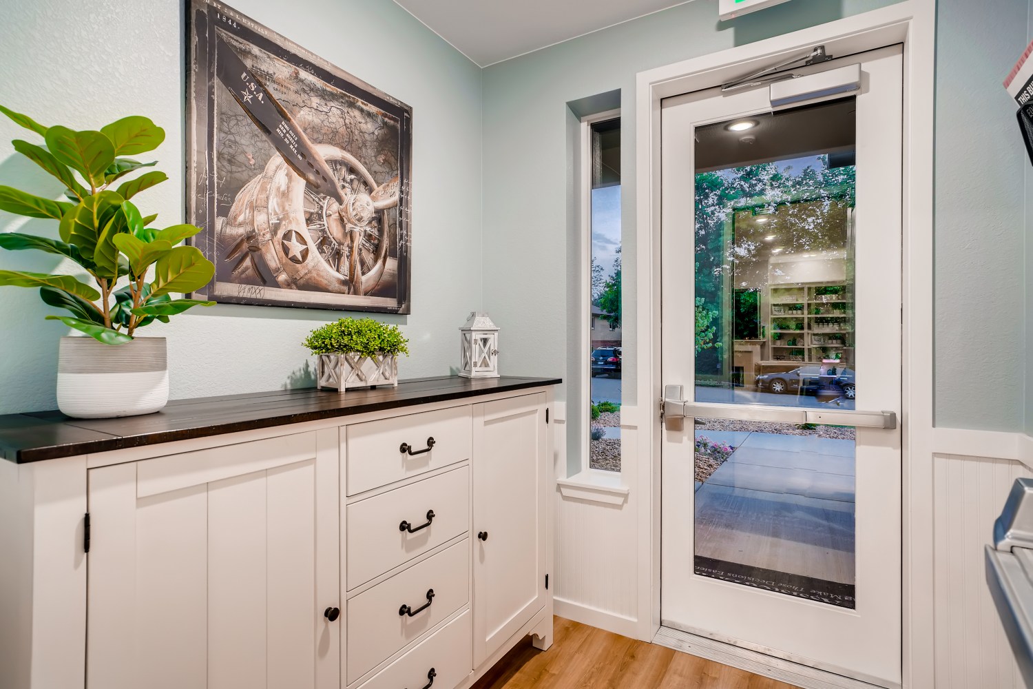 990 Saulsbury Street Lakewood CO Web Quality 022 32 Entry