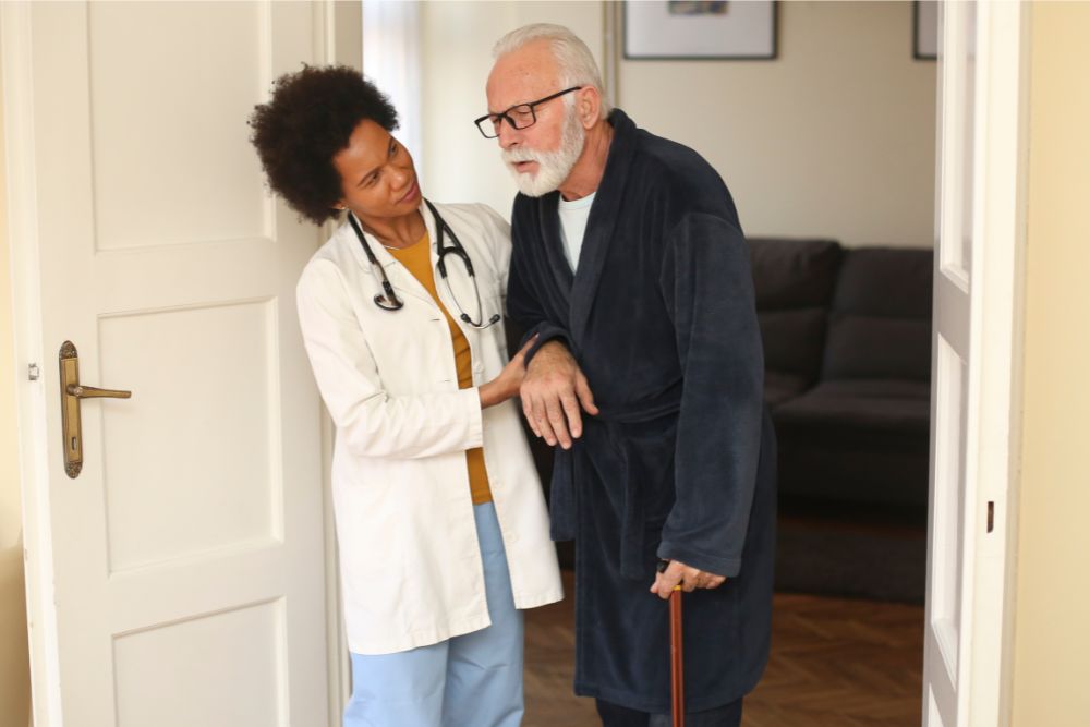 do dementia patients do better at home