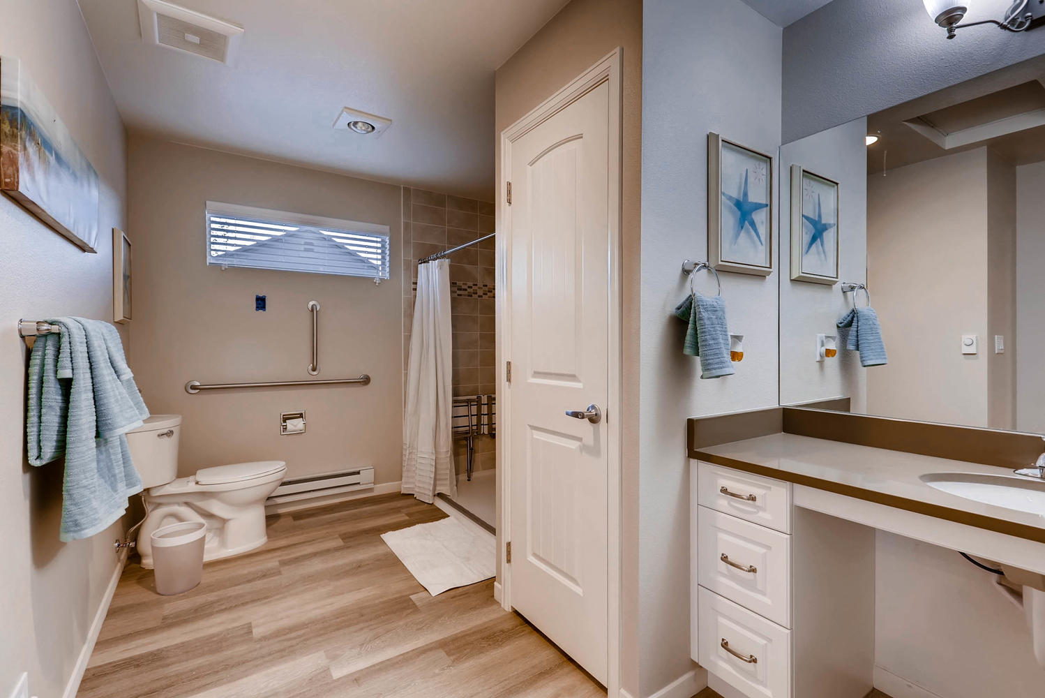 Rocky Mountain Assisted Living | Memory Care in Colorado | Lakewood Assisted Living | Wheat Ridge, Highlands Ranch, Centennial, Littleton/Lakewood, Thornton, Chestnut Hill assisted Living & Memory Care