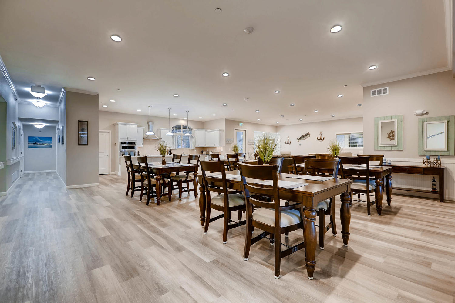 Rocky Mountain Assisted Living | Memory Care in Colorado | Lakewood Assisted Living | Wheat Ridge, Highlands Ranch, Centennial, Littleton/Lakewood, Thornton, Chestnut Hill assisted Living & Memory Care