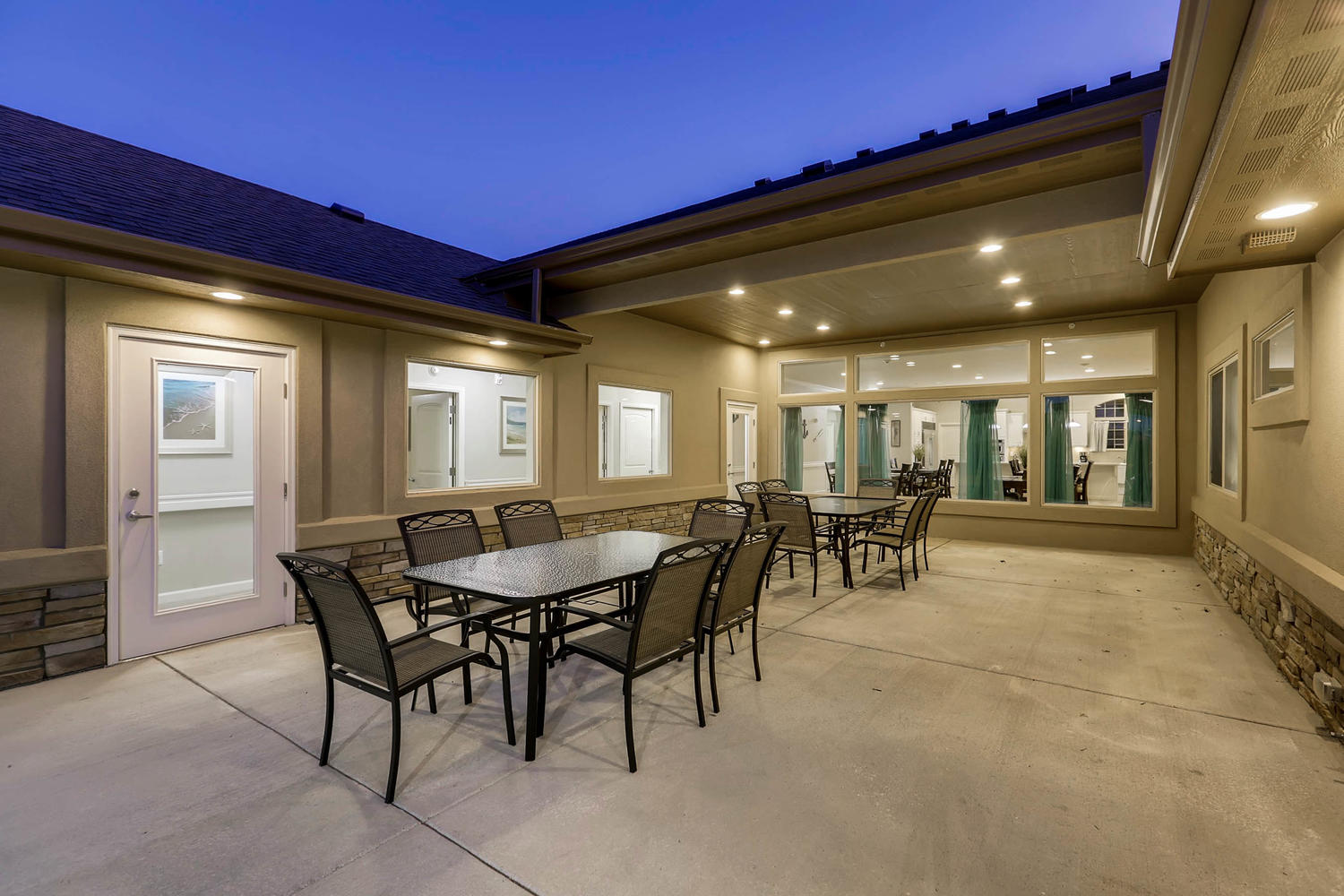 Rocky Mountain Assisted Living | Memory Care in Colorado | Lakewood Assisted Living | Wheat Ridge, Highlands Ranch, Centennial, Littleton/Lakewood, Thornton, Chestnut Hill assisted Living & Memory Care