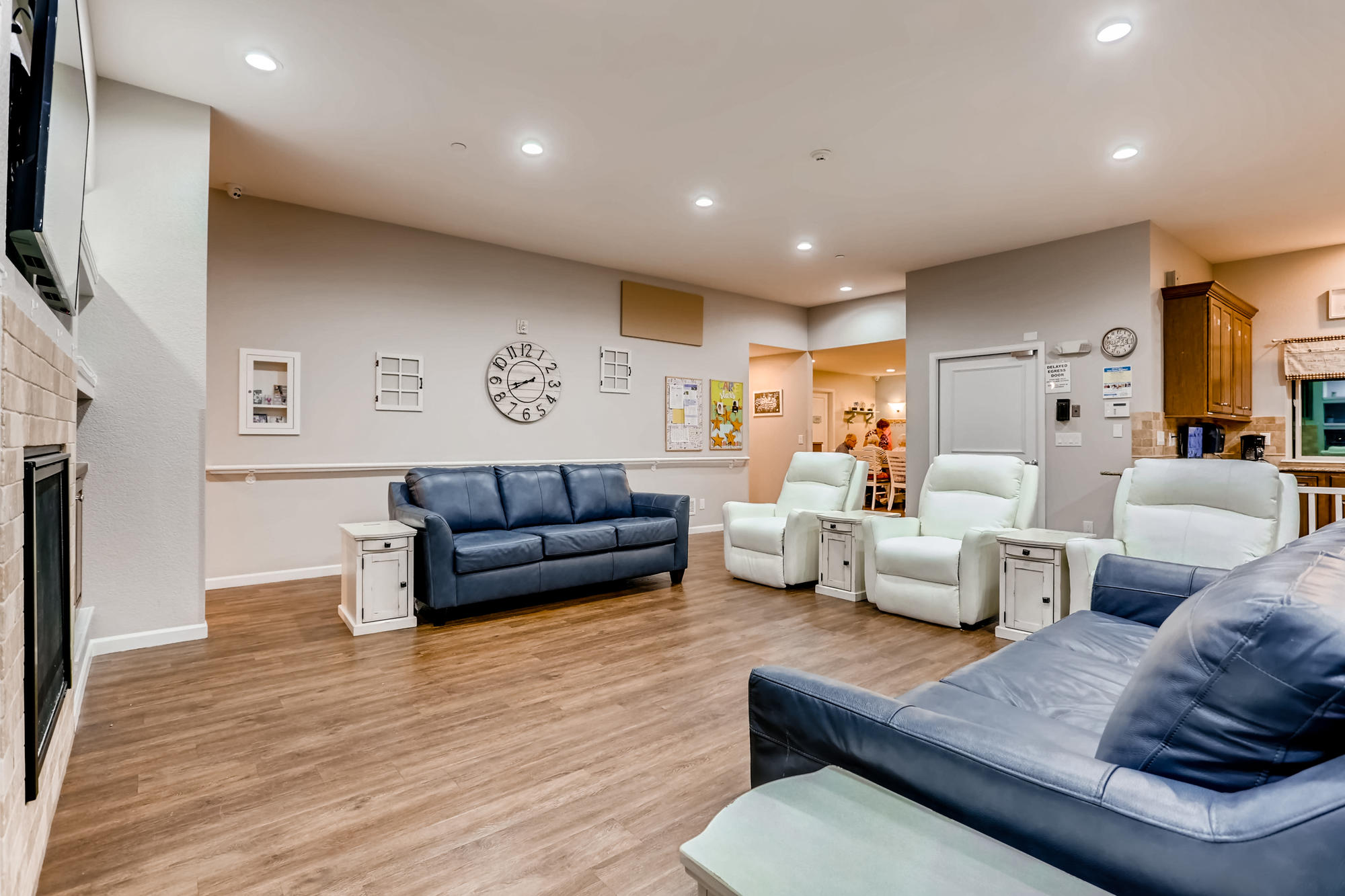 Rocky Mountain Assisted Living | Memory Care in Colorado | Lakewood Assisted Living | Wheat Ridge, Highlands Ranch, Centennial, Littleton/Lakewood, Thornton, Chestnut Hill assisted Living & Memory Care