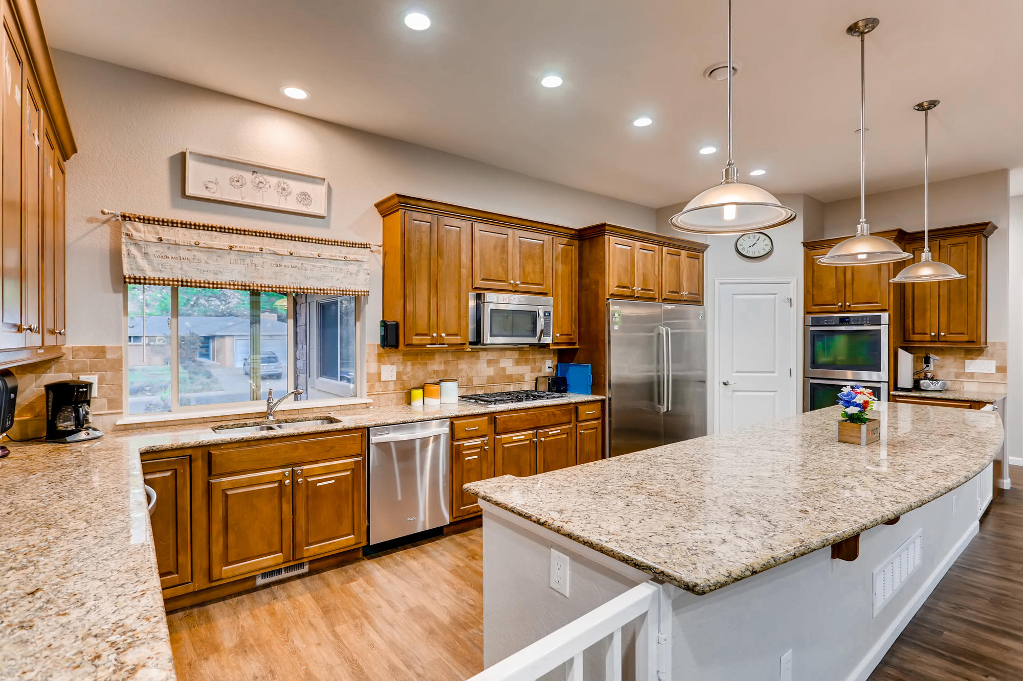 Rocky Mountain Assisted Living | Memory Care in Colorado | Lakewood Assisted Living | Wheat Ridge, Highlands Ranch, Centennial, Littleton/Lakewood, Thornton, Chestnut Hill assisted Living & Memory Care