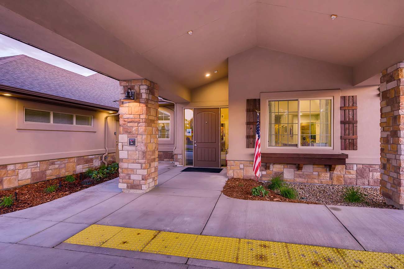 Rocky Mountain Assisted Living | Memory Care in Colorado | Lakewood Assisted Living | Wheat Ridge, Highlands Ranch, Centennial, Littleton/Lakewood, Thornton, Chestnut Hill assisted Living & Memory Care