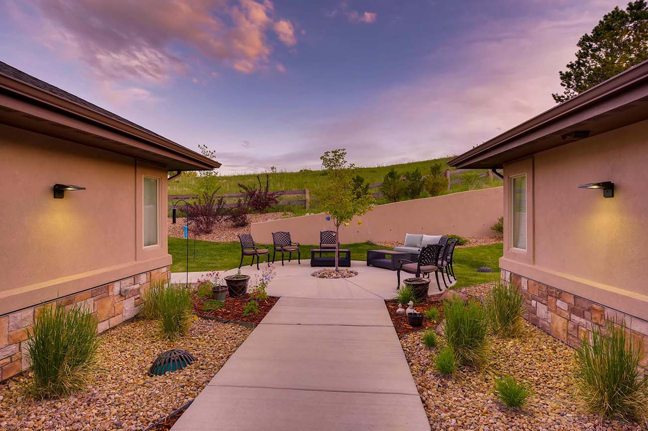 Rocky Mountain Assisted Living | Memory Care in Colorado | Lakewood Assisted Living | Wheat Ridge, Highlands Ranch, Centennial, Littleton/Lakewood, Thornton, Chestnut Hill assisted Living & Memory Care