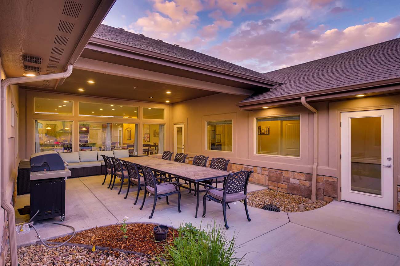 Rocky Mountain Assisted Living | Memory Care in Colorado | Lakewood Assisted Living | Wheat Ridge, Highlands Ranch, Centennial, Littleton/Lakewood, Thornton, Chestnut Hill assisted Living & Memory Care