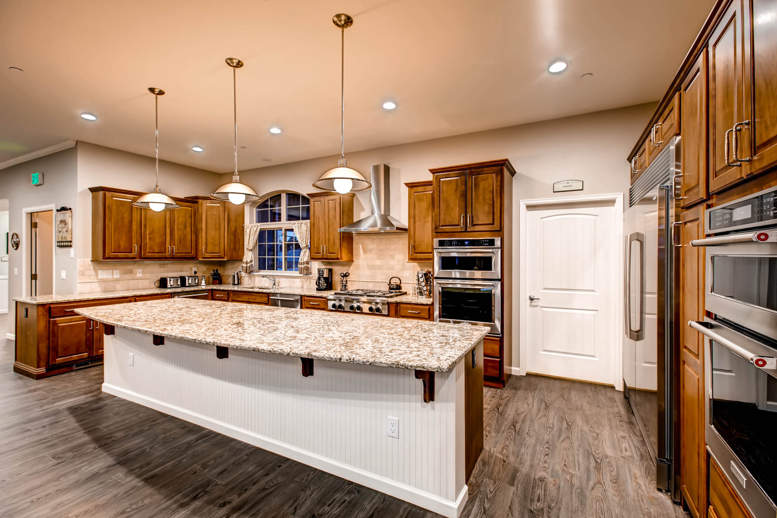 6824 Chestnut Hill St print 014 15 Kitchen 2700x1799 300dpi