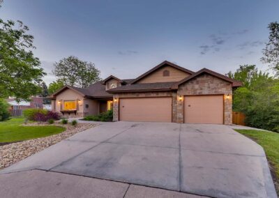 Memory care community exterior in Lakewood, CO