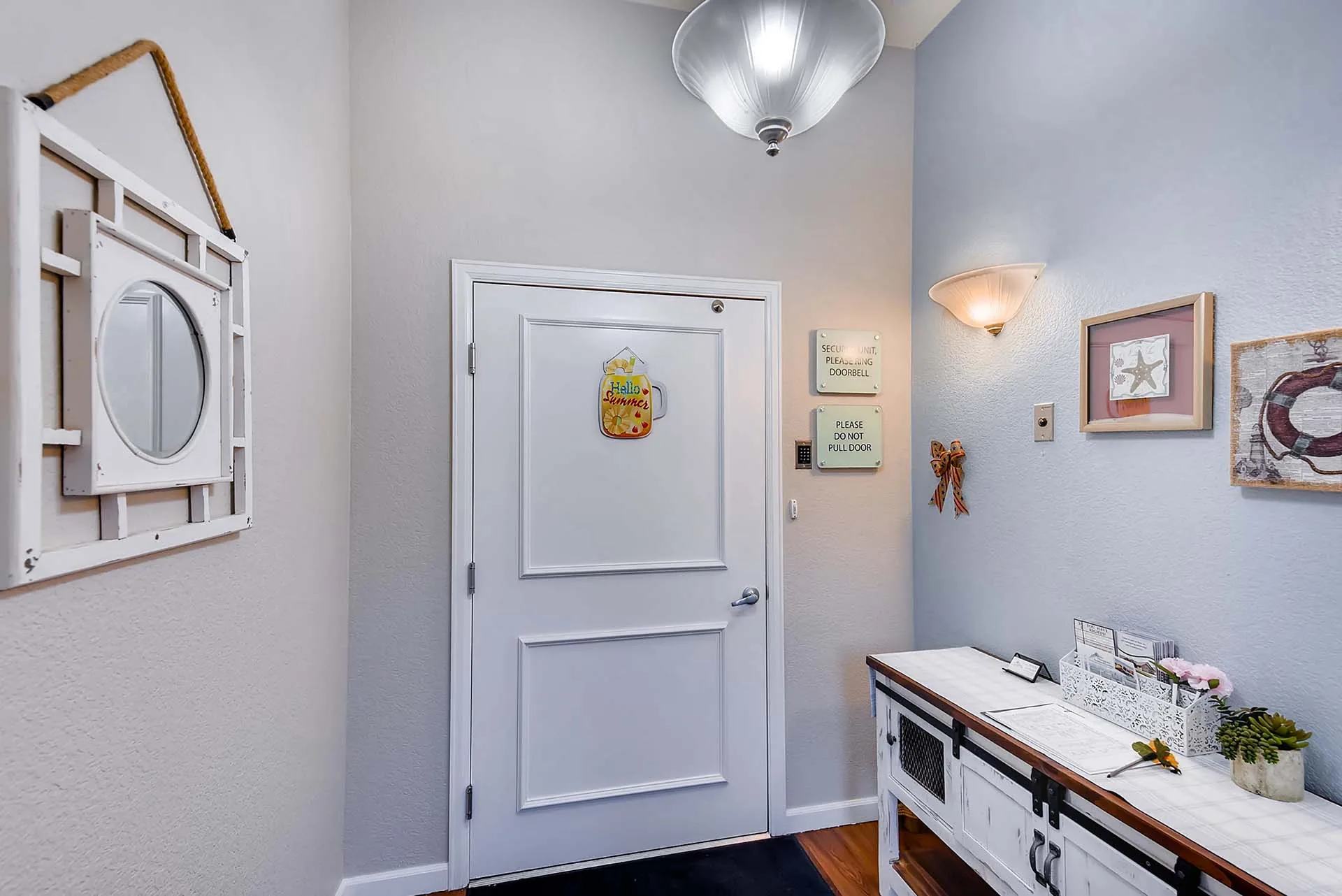 Memory care foyer in Lakewood, CO