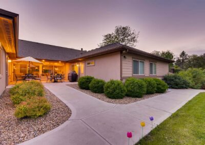 Memory care community back yard in Lakewood, CO