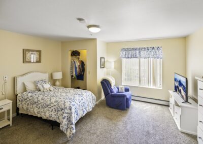 Assisted living bedroom in Arvada, CO