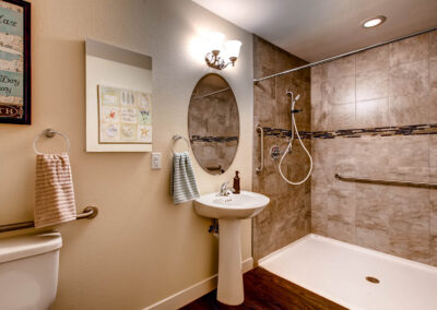 Memory care bathroom in Highlands Ranch, CO