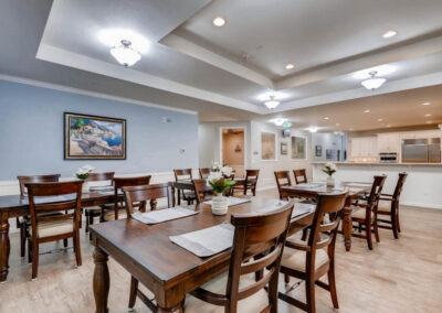 Assisted living and memory care dining room in Wheat Ridge, CO