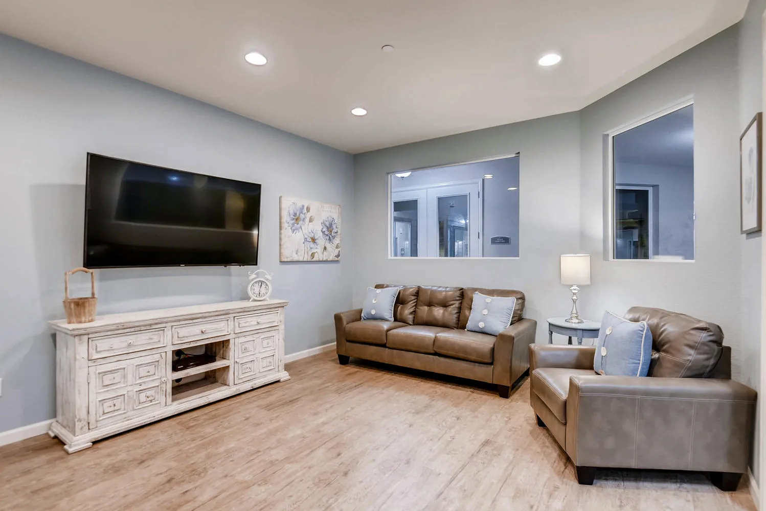 Common area at a Rocky Mountain Assisted Living and Memory Care home
