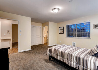 Assisted living and memory care bedroom in Lakewood, CO