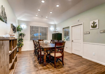 Assisted living and memory care recreation room in Lakewood, CO