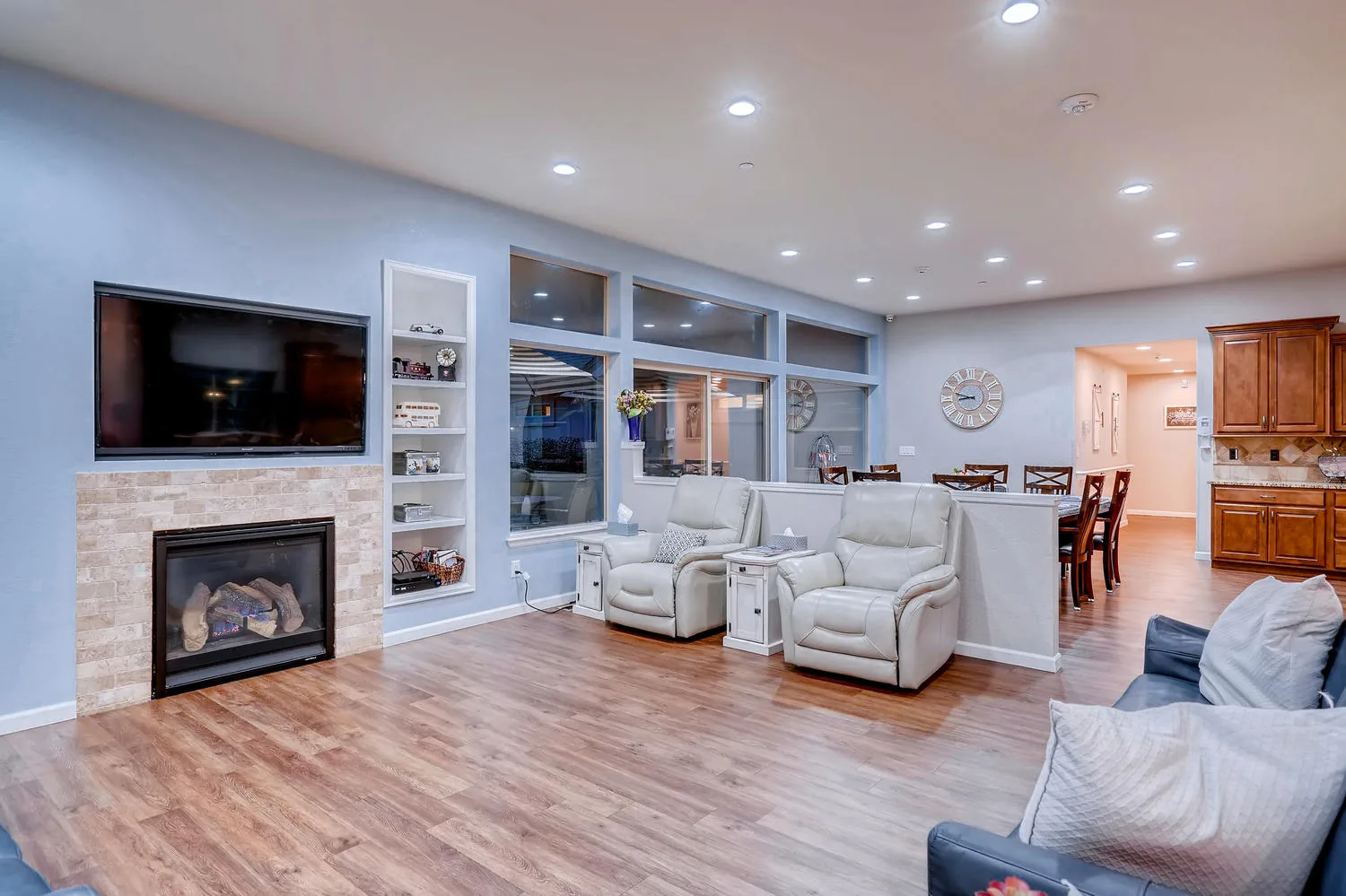 Living room at a Rocky Mountain Assisted Living and Memory Care home