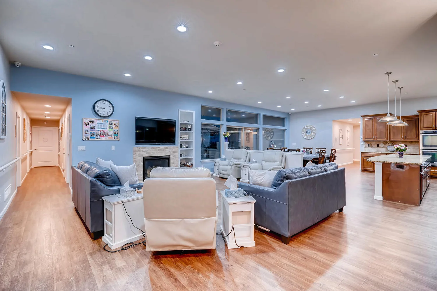 Living room at a Rocky Mountain Assisted Living and Memory Care home