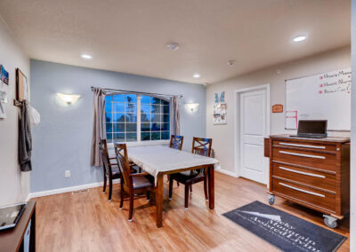Assisted living dining room in Lakewood, CO