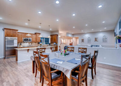 Assisted living breakfast area in Lakewood, CO