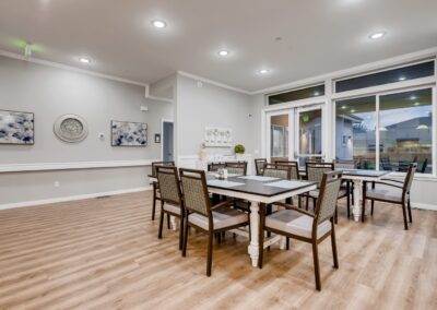 Assisted living dining room in Lakewood, CO