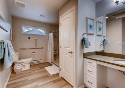 Assisted living and memory care bathroom in Thornton, CO