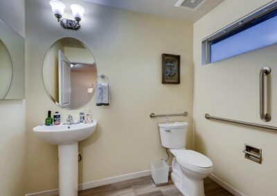 Assisted living and memory care bathroom in Thornton, CO