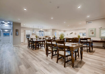 Assisted living and memory care dining room in Thornton, CO
