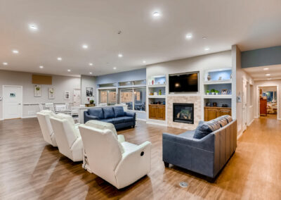 Memory care living room in Centennial, CO