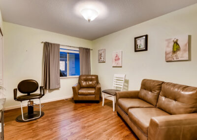 Memory care lounge in Centennial, CO